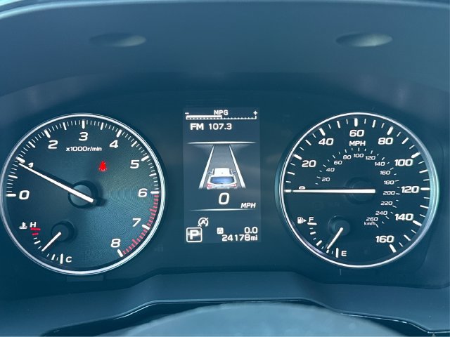 Used 2024 Subaru Outback Premium AWD/4WD image 17
