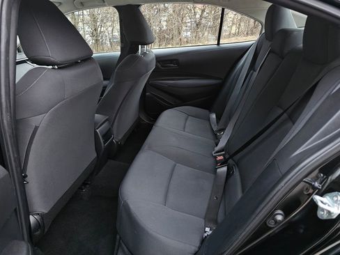 Used 2022 Toyota Corolla LE image 16