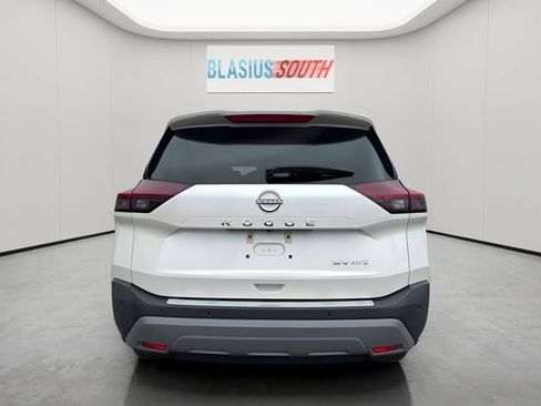 Used 2023 Nissan Rogue SV w/ SV Premium B Package AWD/4WD image 4