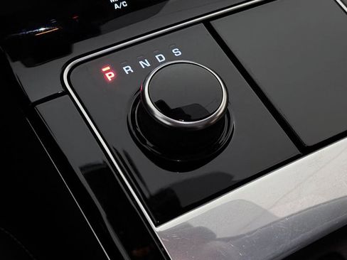 Used 2020 Land Rover Range Rover Velar S AWD/4WD image 37