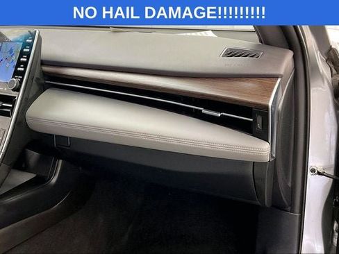Used 2020 Toyota Avalon XLE w/ Moonroof Package FWD image 18