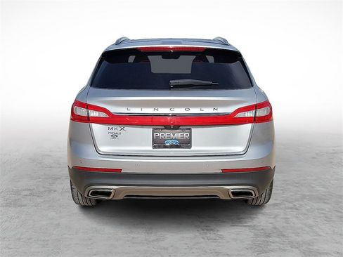 Used 2018 Lincoln MKX Reserve image 9