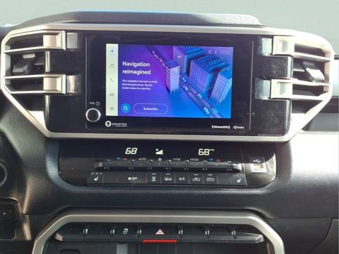 Used 2022 Toyota Tundra SR5 w/ SR5 Premium Package image 19