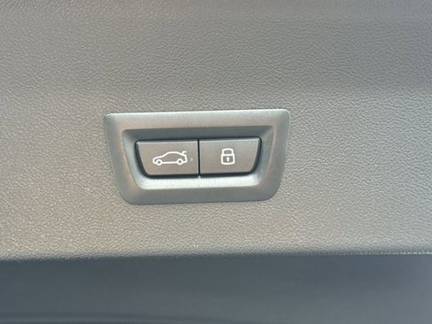 Used 2024 BMW X4 xDrive30i AWD/4WD image 6