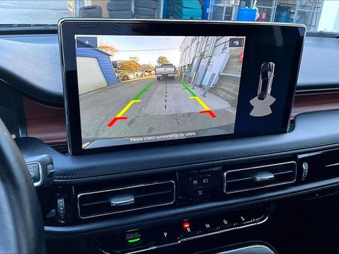 Used 2022 Lincoln Nautilus Reserve w/ Monochromatic Package image 28