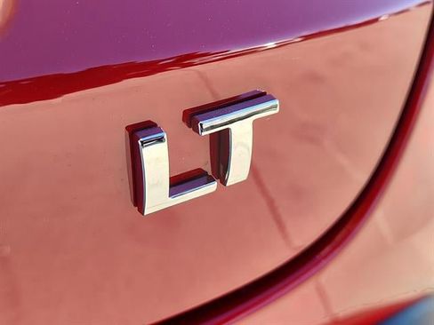 New 2026 Chevrolet Trax LT w/ Driver Confidence Package FWD image 5
