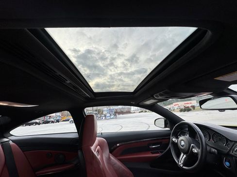 Used 2015 BMW M4 Coupe image 12