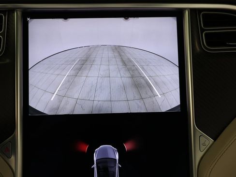 Used 2017 Tesla Model X 75D image 5