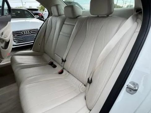 Used 2017 Mercedes-Benz E 300 image 22