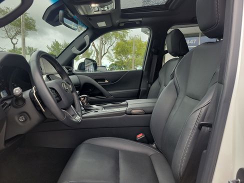 Used 2024 Lexus LX 600 LX 600 Premium 4WD image 13
