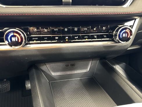 New 2026 Chevrolet Equinox RS w/ Convenience Package III image 18