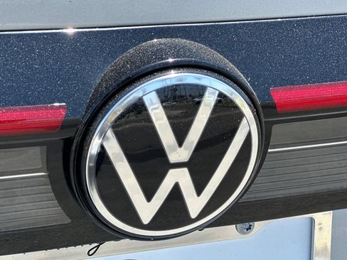 New 2026 Volkswagen Taos S FWD image 7