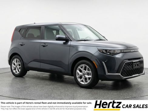 Used 2025 Kia Soul LX w/ LX Technology Package FWD image 1