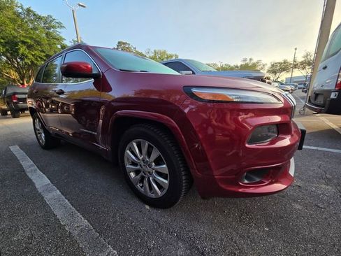 Used 2017 Jeep Cherokee Overland w/ Technology Group image 3