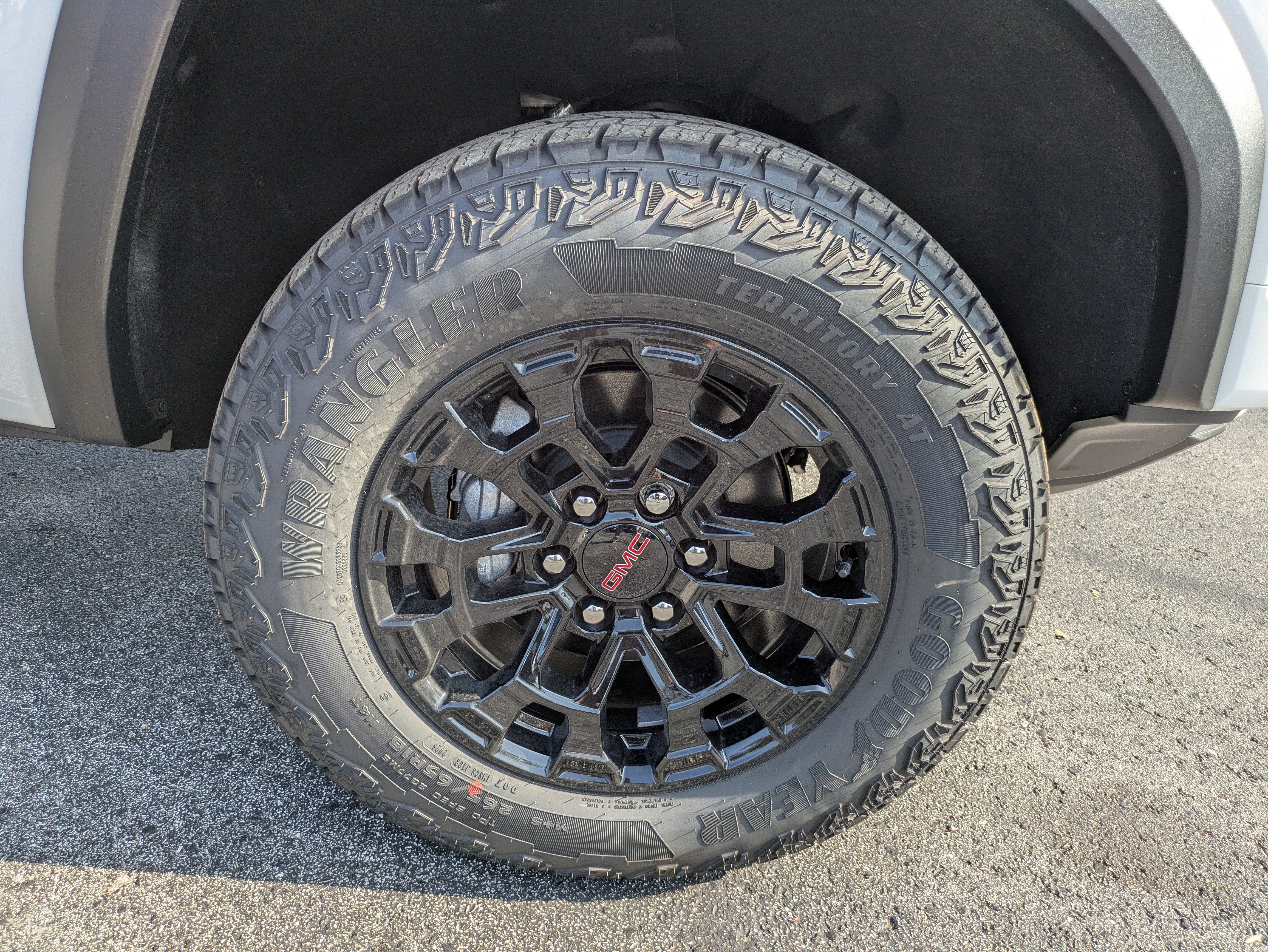 New 2026 GMC Canyon Elevation w/ Convenience Package RWD image 12