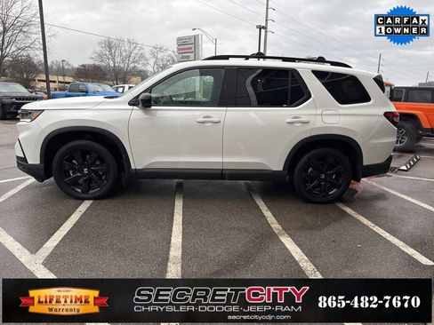 Used 2025 Honda Pilot Black Edition image 4