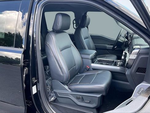 New 2026 Ford F250 Lariat w/ Black Appearance Package AWD/4WD image 11
