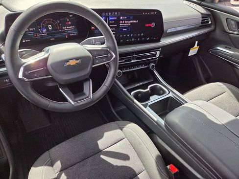 Used 2026 Chevrolet Traverse LT w/ Driver Confidence Package FWD image 7