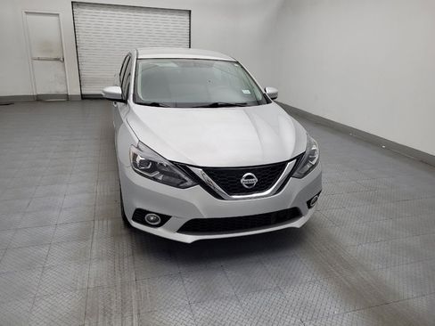 Used 2019 Nissan Sentra SR w/ Exterior Package image 14