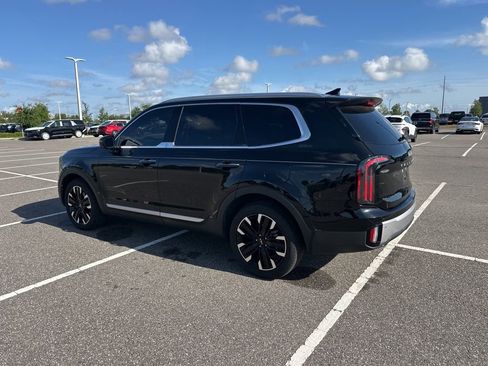 Used 2024 Kia Telluride SX FWD image 13