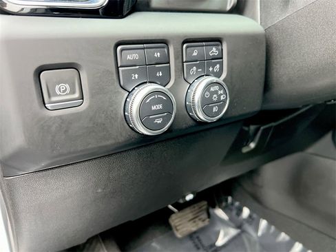 Used 2024 GMC Sierra 2500 Denali w/ Denali Reserve Package image 16