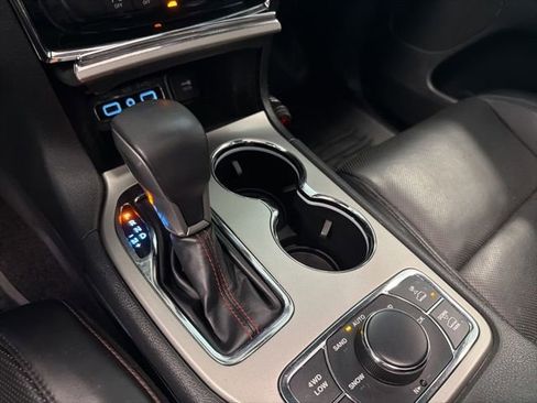 Used 2019 Jeep Grand Cherokee Trailhawk w/ Trailhawk Luxury Group AWD/4WD image 21