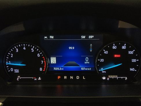 Used 2023 Ford Explorer XLT w/ Equipment Group 202A AWD/4WD image 23