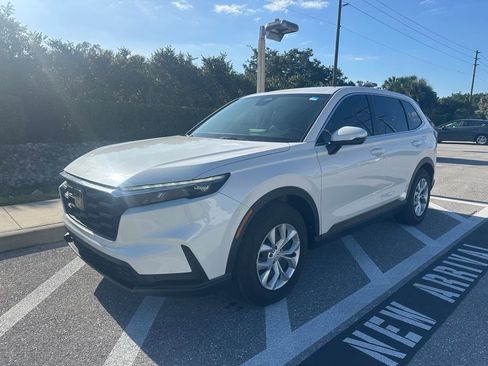 Used 2025 Honda CR-V LX image 1