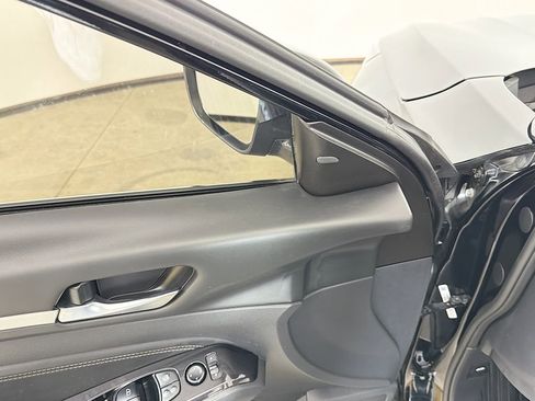 Used 2023 Nissan Altima 2.5 SL FWD image 28