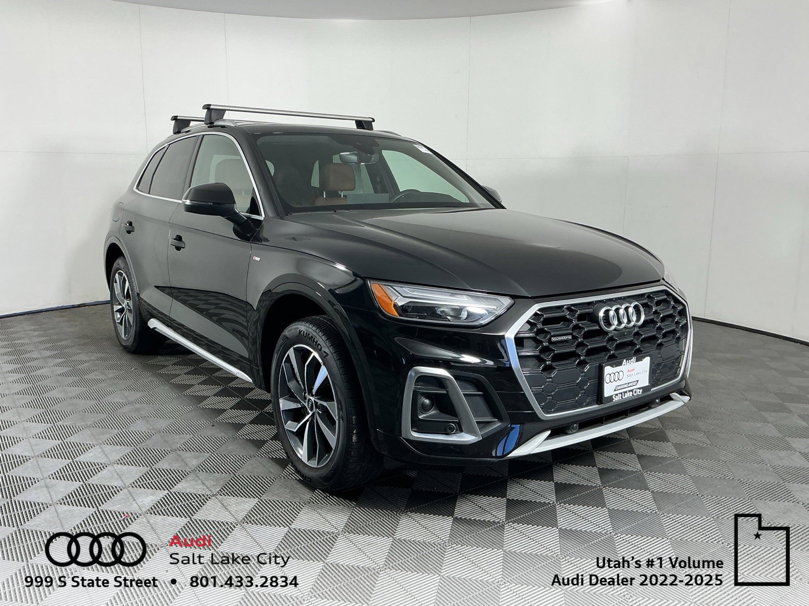 Used 2023 Audi Q5 2.0T Premium Plus w/ Premium Plus Package AWD/4WD image 1