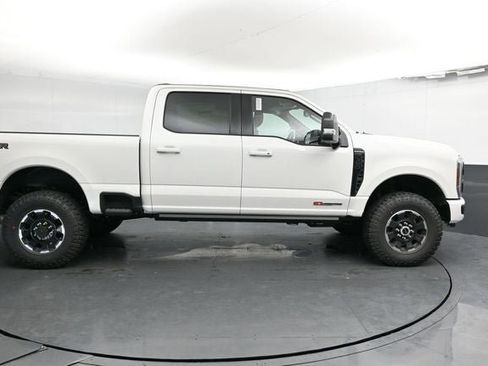 New 2026 Ford F350 Platinum w/ Tremor Off-Road Package image 13