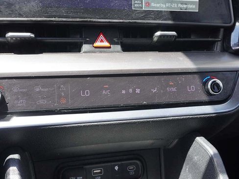Used 2023 Kia Sportage EX FWD image 27