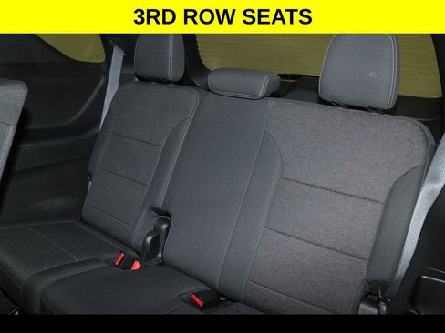 Used 2024 Chevrolet Traverse LT w/ LPO, Floor Liner Package AWD/4WD image 12