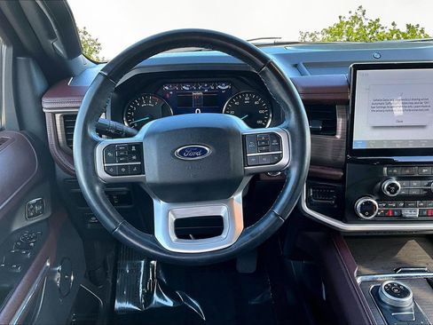 Used 2024 Ford Expedition Max Limited image 5