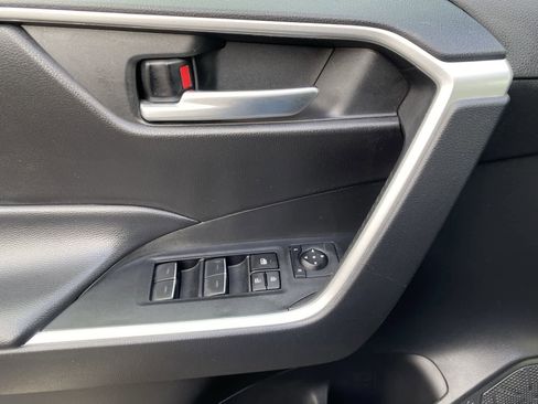 Used 2023 Toyota RAV4 XLE image 21