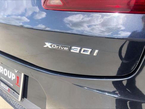 Used 2020 BMW X4 xDrive30i w/ M Sport Package 2 image 9