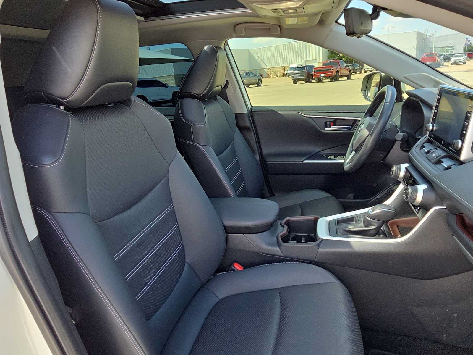 Certified 2022 Toyota RAV4 Limited FWD image 18