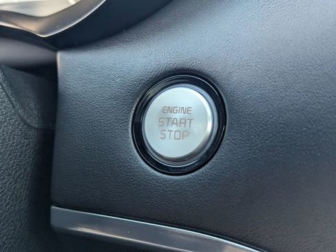 Used 2019 Kia Stinger GT2 image 17