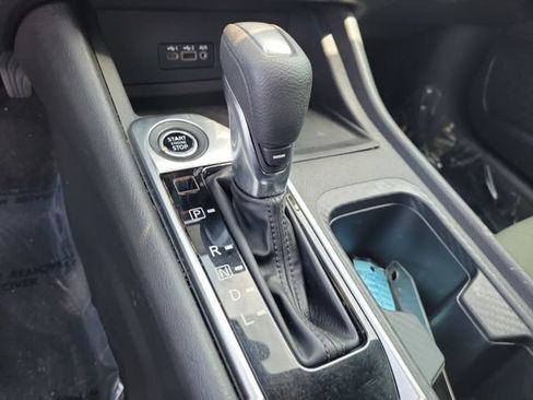 Used 2022 Nissan Sentra SV w/ All-Weather Package FWD image 32