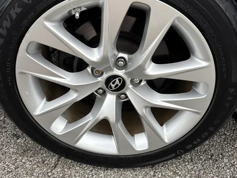 Used 2014 Hyundai Genesis 2.0T RWD image 21