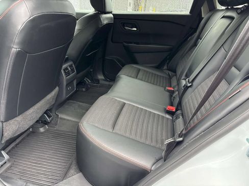 Used 2025 Nissan Rogue SV AWD/4WD image 10