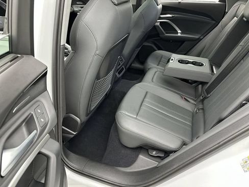 Used 2025 Audi Q5 Premium Plus w/ Premium Plus AWD/4WD image 22