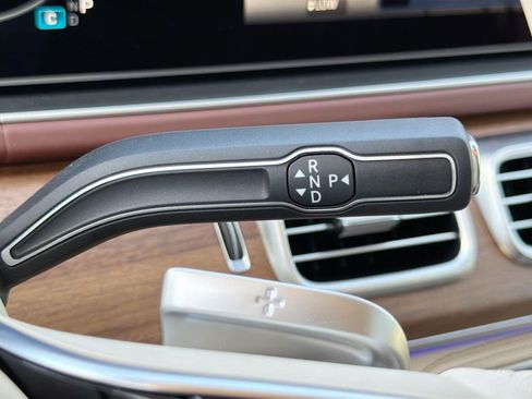 Used 2026 Mercedes-Benz Maybach GLS 600 4MATIC image 13