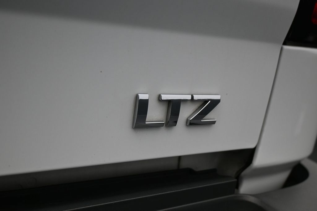 Used 2018 Chevrolet Silverado 2500 LTZ w/ Duramax Plus Package AWD/4WD image 40