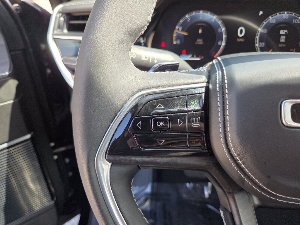Used 2023 Jeep Grand Cherokee L Overland AWD/4WD image 36