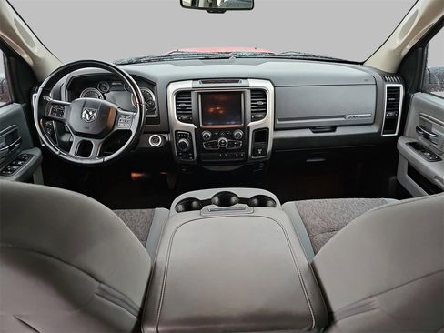 Used 2019 RAM 1500 Big Horn image 11