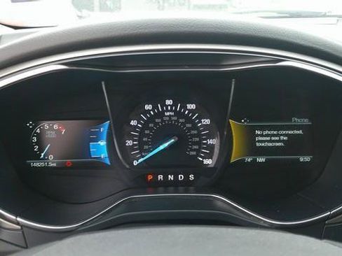 Used 2015 Ford Fusion SE w/ Equipment Group 202A FWD image 6