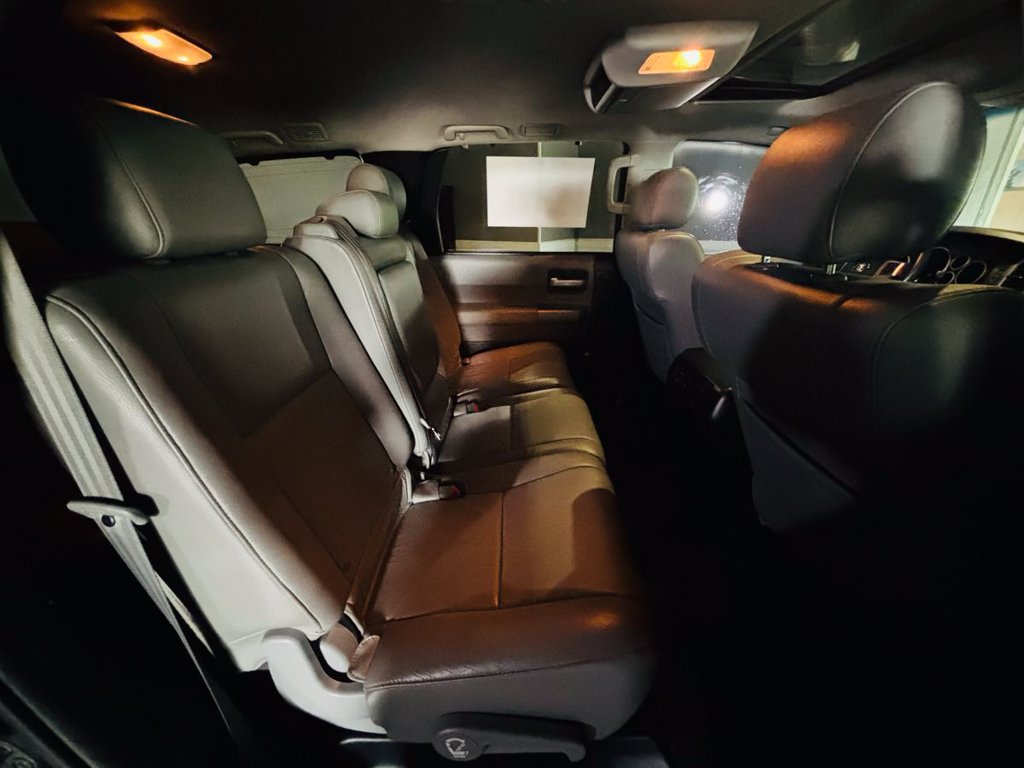 Used 2015 Toyota Sequoia Limited AWD/4WD image 38