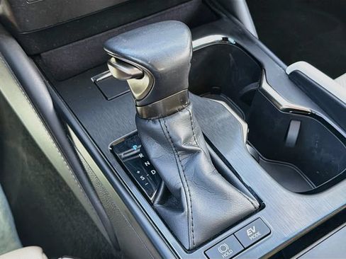 Used 2024 Lexus ES 300h w/ Technology Package FWD image 28