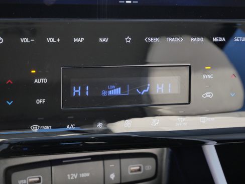 Certified 2024 Hyundai Tucson SEL w/ Convenience Package image 24